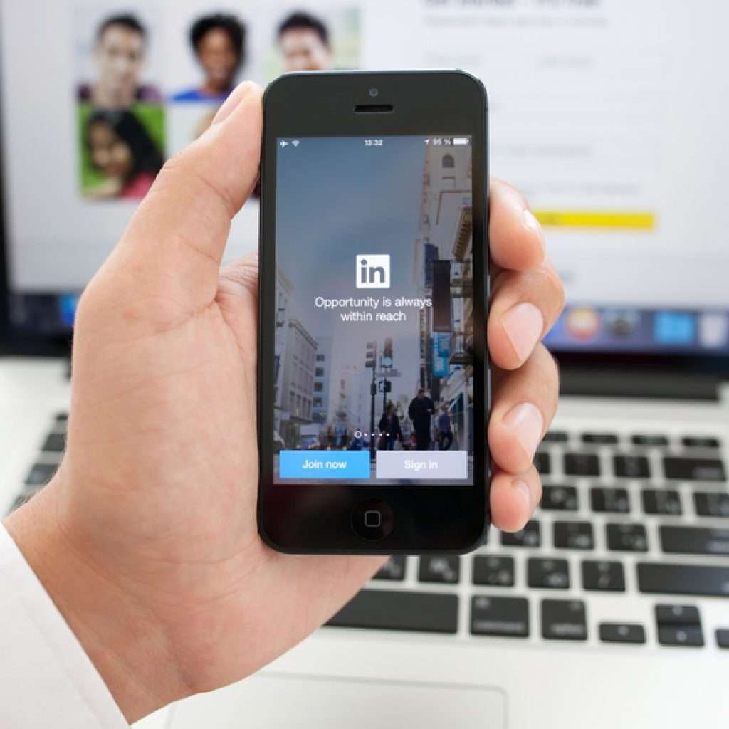 LinkedIn disponible en español en dispositivos móviles